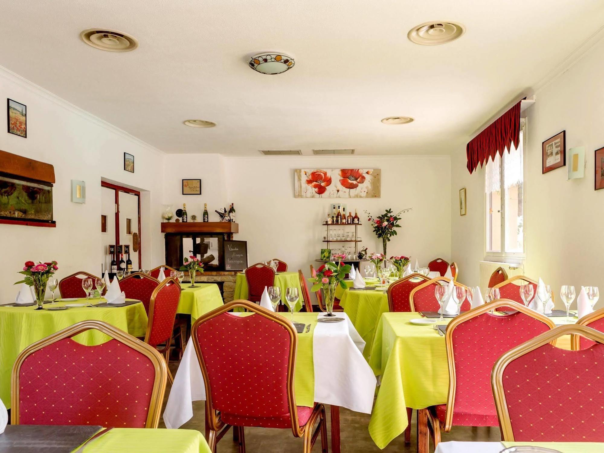 Hotel Restaurant La Braisiere 생로멩 외부 사진